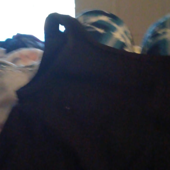 Shirt - Picture 8 of 10